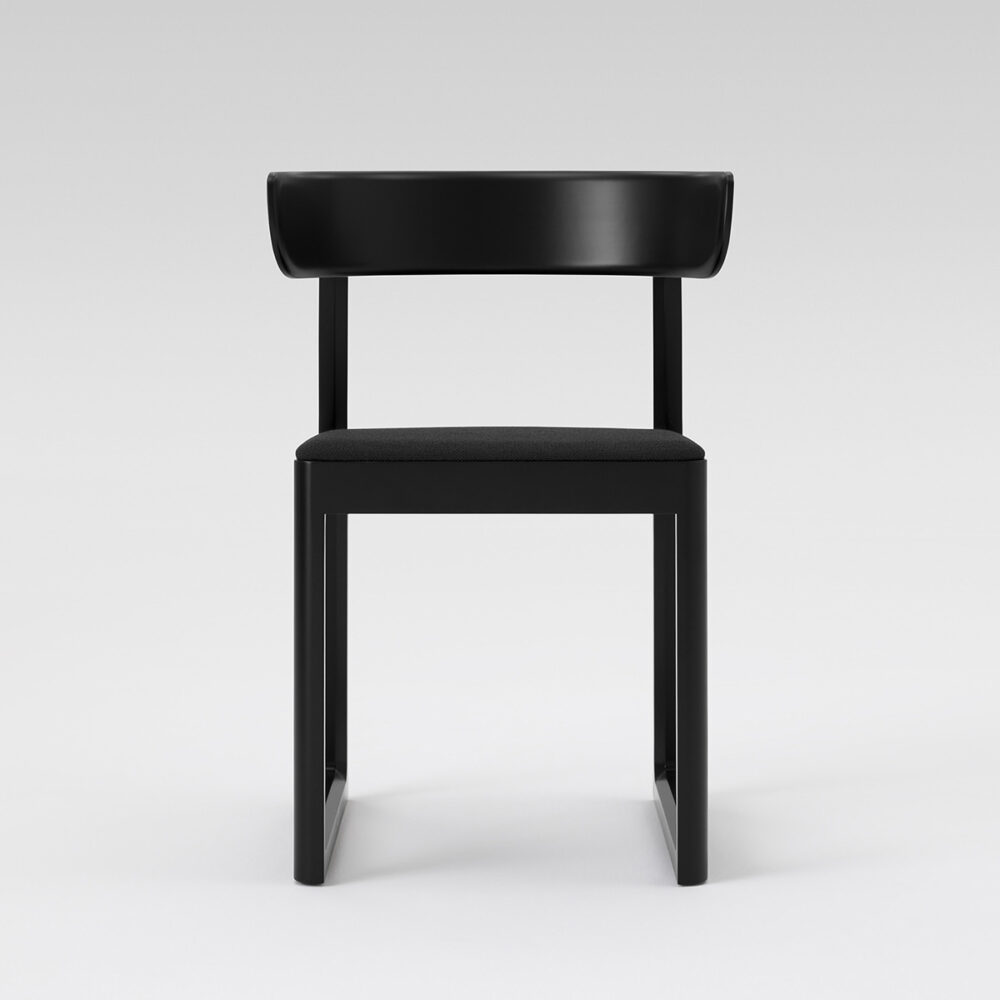 The EN collection is now enriched with a completely wooden chair ...