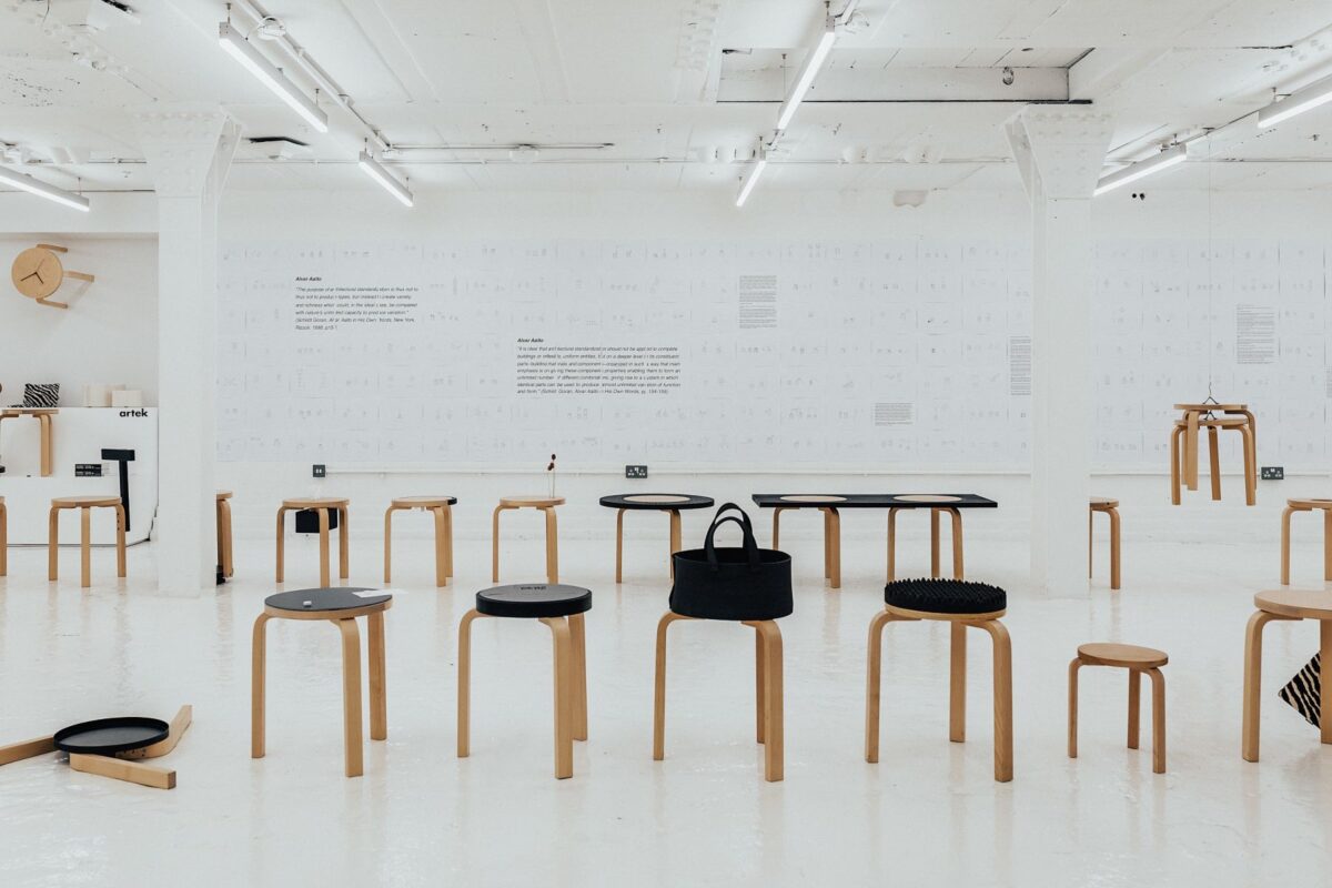 Friendly alterations: ‘Hackability of the Stool’ by Daisuke Motogi ...