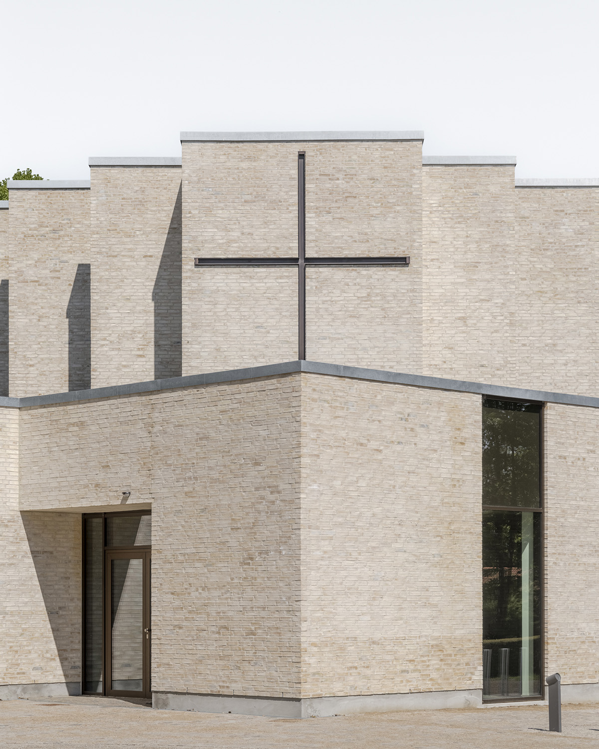 Henning Larsen Højvangen Church exterior squared pavilion design Skanderborg Denmark December 2024 opening