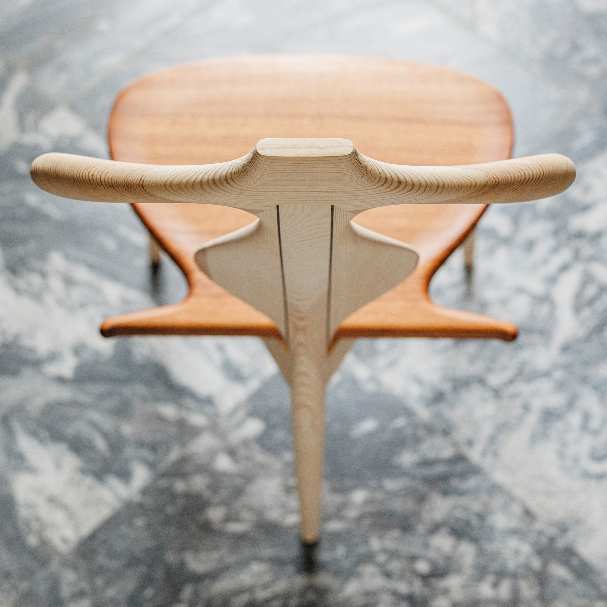 Pp250_valet_chair_pp_mobler_wegner_lifestyle_arr-4 | ScandinavianDesign.com