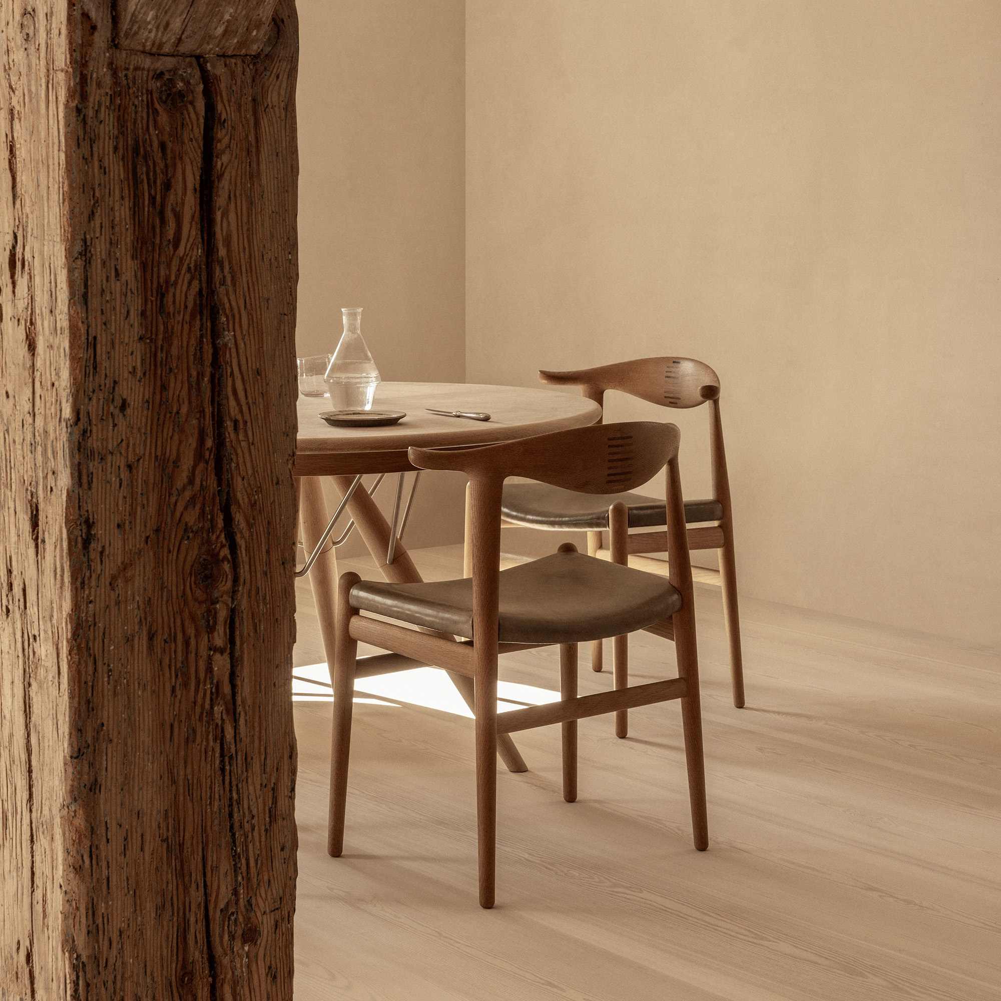 Pp505_cow_horn_chair_upholstered_pp_mobler_wegner_lifestyle_cma-3 | ScandinavianDesign.com