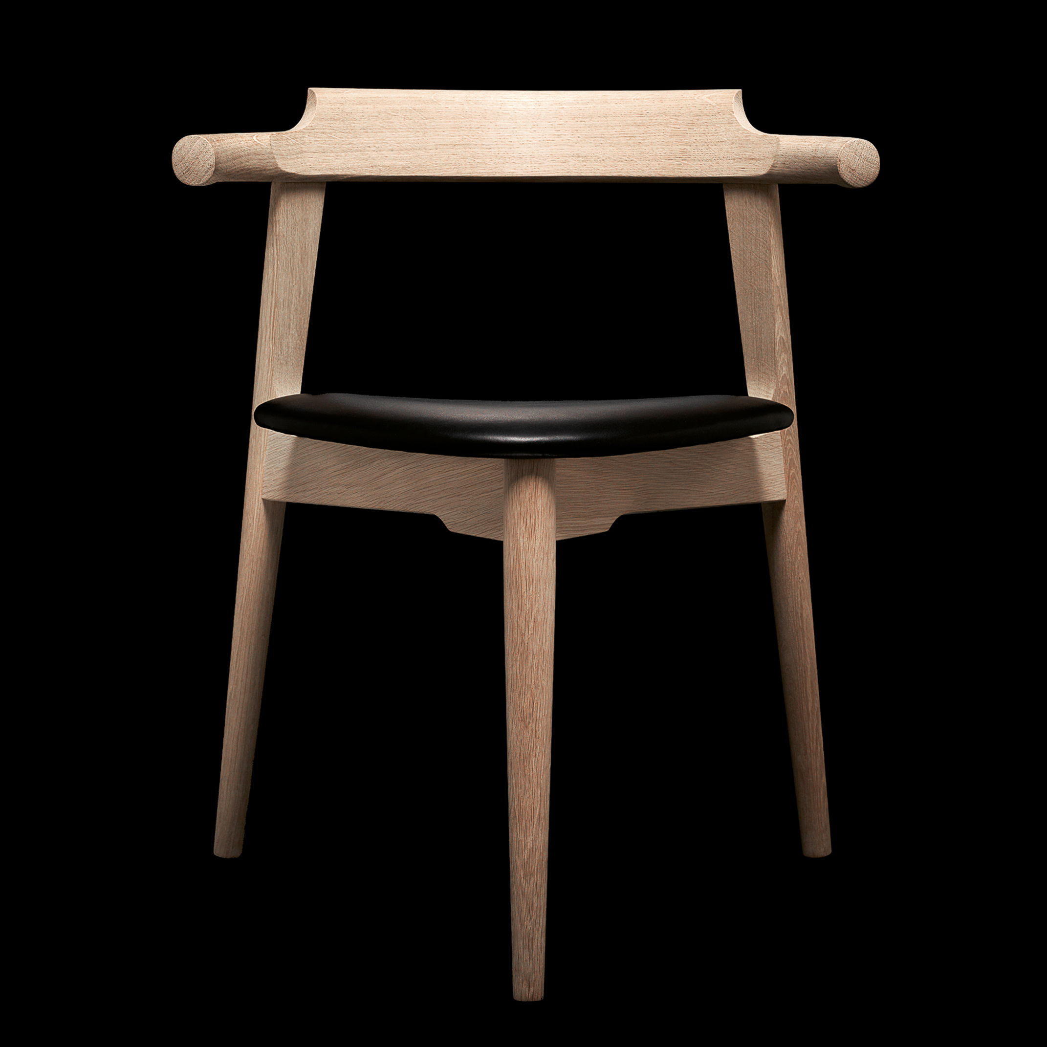 Pp58_3 _oak_soap_elegance_black_bg_black_ahb-1 | ScandinavianDesign.com