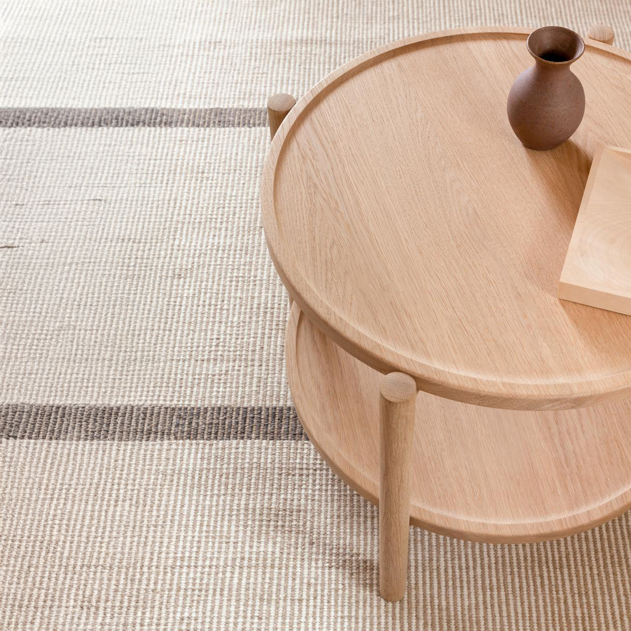 Pp_mobler_wegner_pp35_tray_table_oak_soap_lifestyle-3 | ScandinavianDesign.com