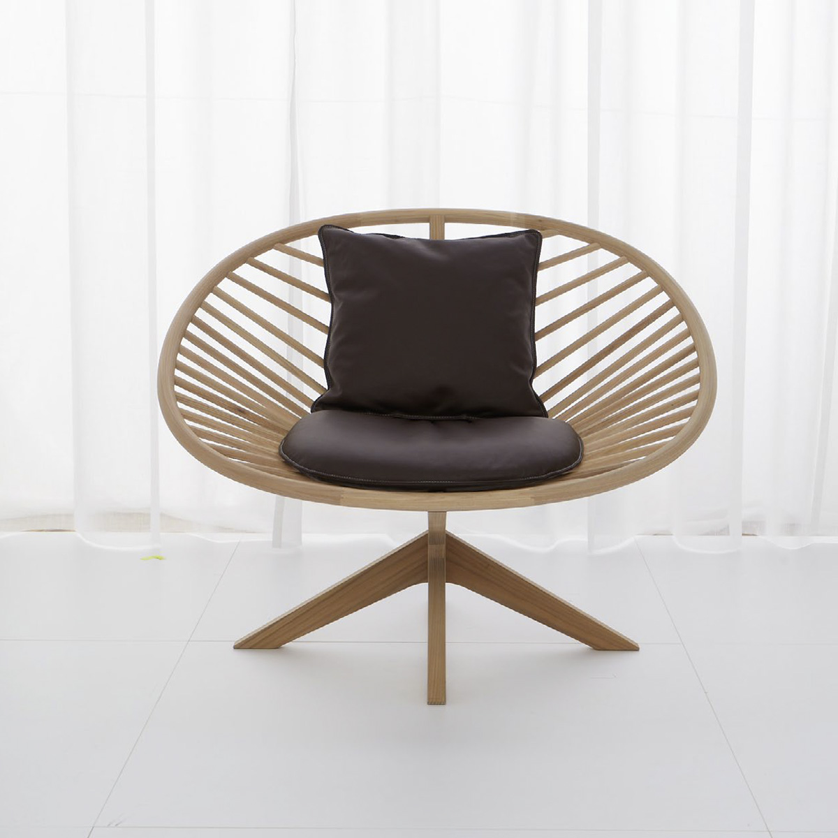Superstructure chair by Björn Dahlström for Articles showing sculptural oak design in modern interior
