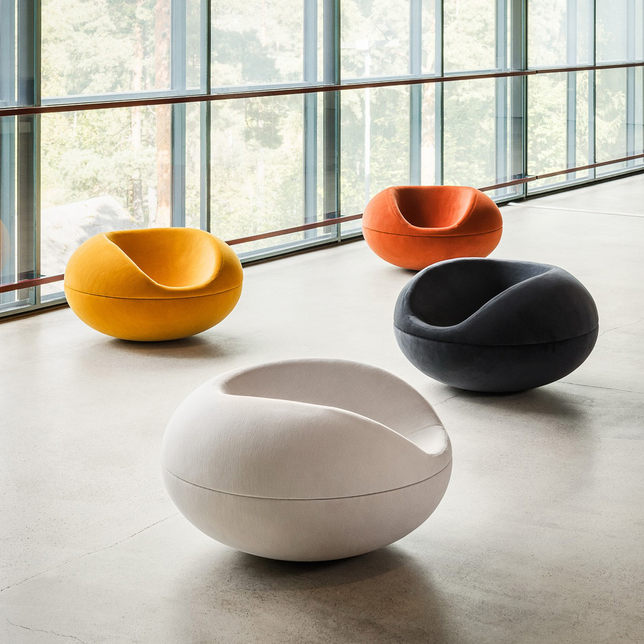 Soft-pasil-Eero-Aarnio-2025-1-