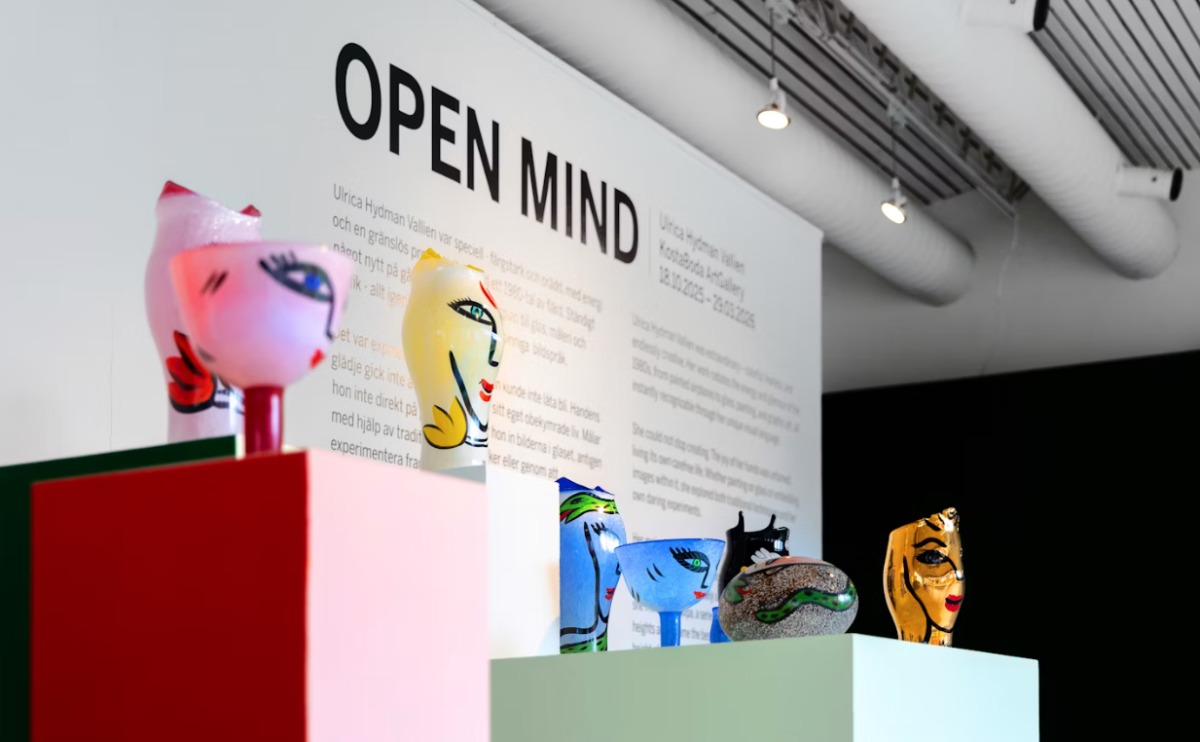 Open Mind; A Tribute Exhibition To Ulrica Hydman Vallien – One Of Sweden’s Mo… | ScandinavianDesign.com