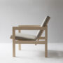 ARKITECTURE YKA1 B F3 birch wood oil mix Kvadrat Molly fabric space2