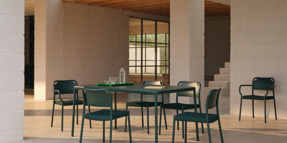 FH Vind Armchair Chair Table Hunter Green