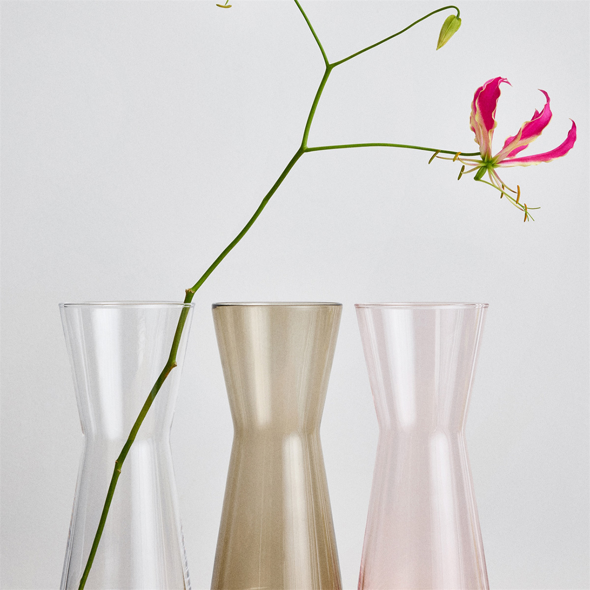 Kartio Vase by Kaj Franck — Three New Colourways from Iittala