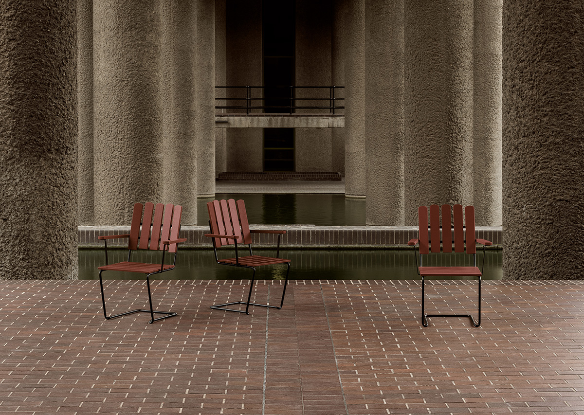 A2 armchairs dark red PU