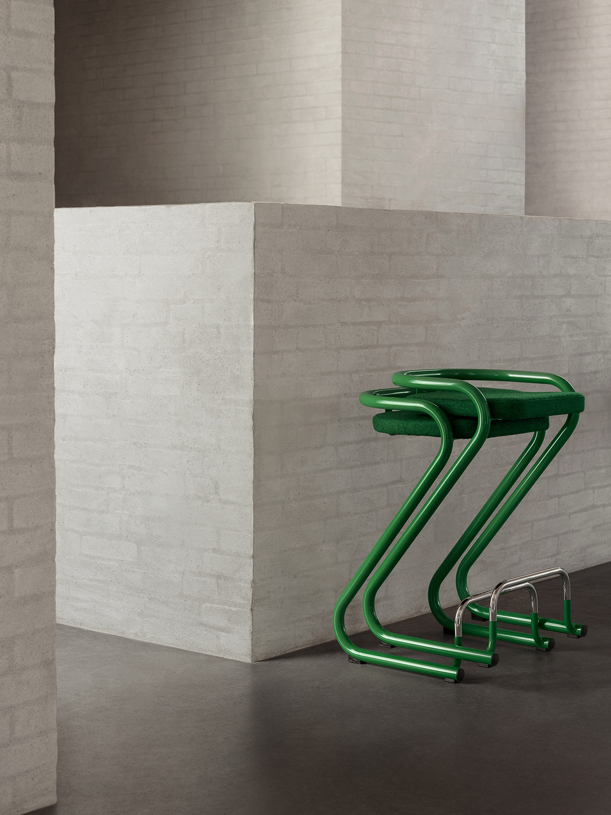 Lammhults S703 stool green e01