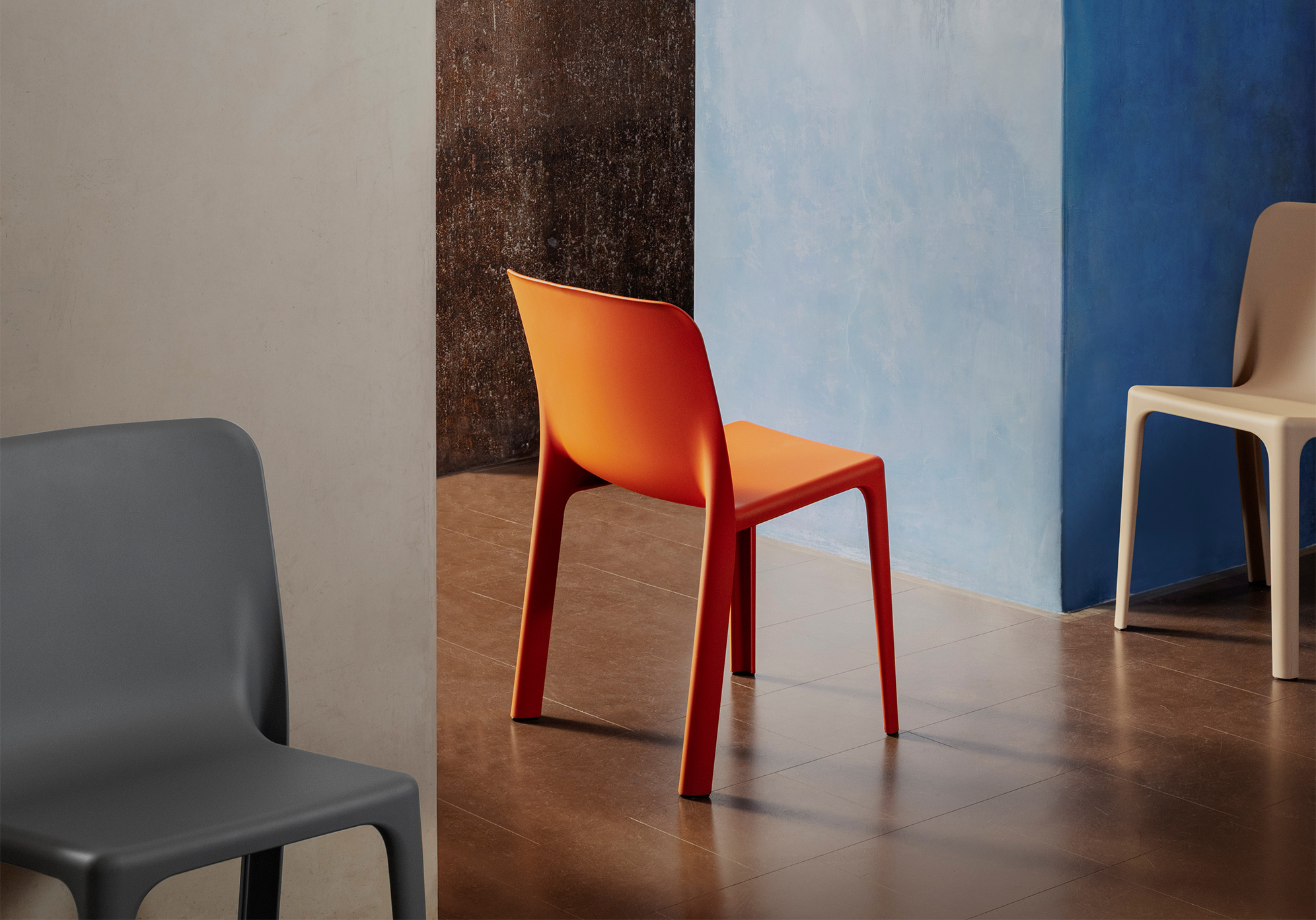 Linnéa Side Chair & Armchair by Luca Nichetto for infiniti Gallery orizzontali