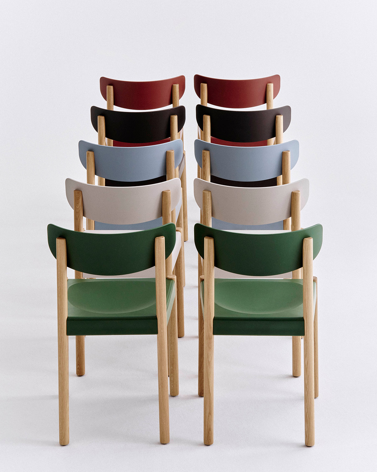Jasper Morrison has designed the Pack Chair for HAY