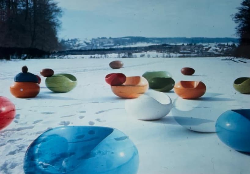 Eero Aarnio pastil sky blue
