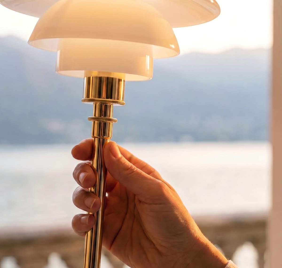 SS26 PH 1 1 Portable Brass Her terrace 03