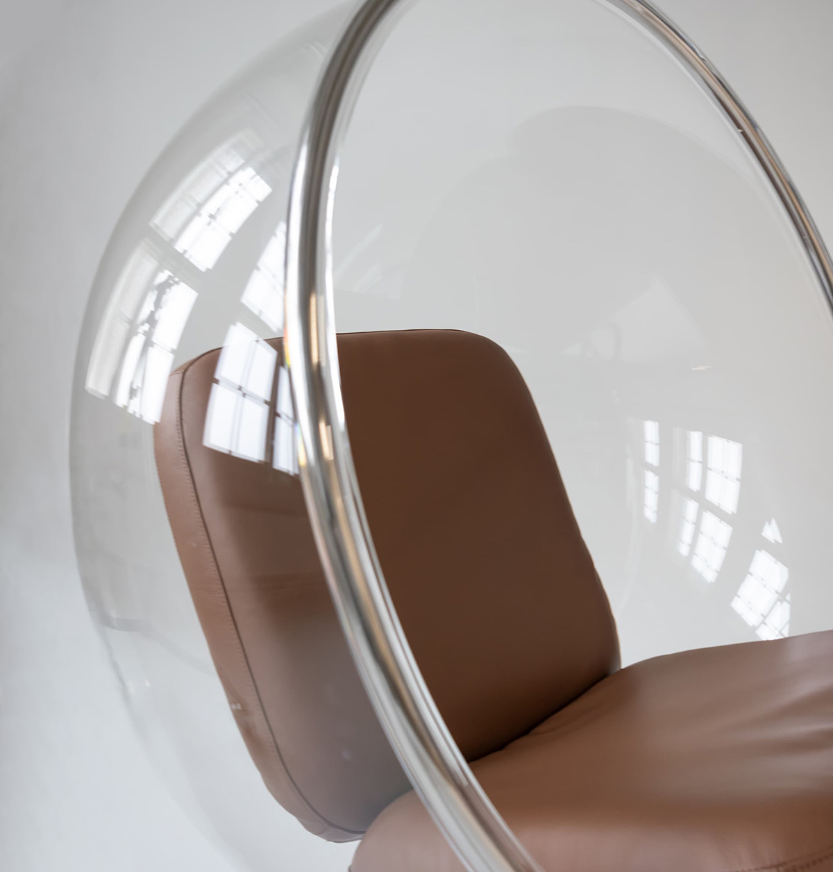 Bubble Chair was designed by professor Eero Aarnio in 1968 and it has since become an iconic and timeless piece for its delicate looks.