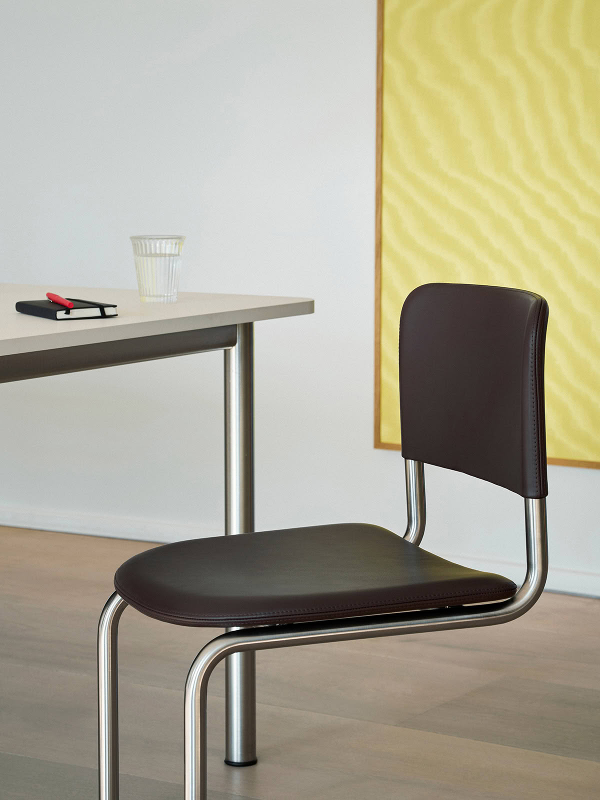PlanCantileverMax96BrushedSteel PlanTableBrushedChromeMushroomLaminate 1